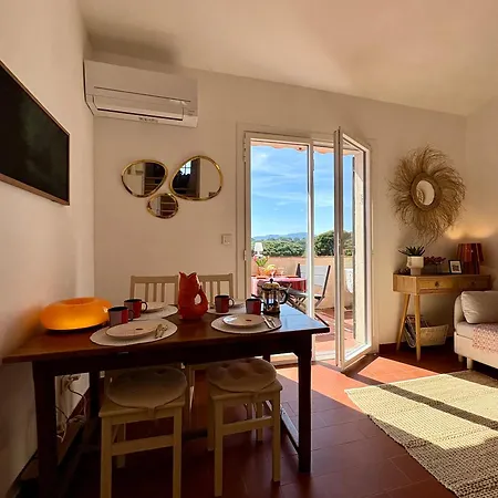 Mas A La Plage- 2 Bedrooms, Terrace, Parking Apartment *